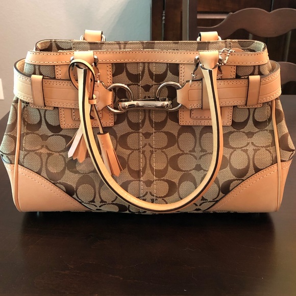 Coach Handbag - Picture 1 of 5